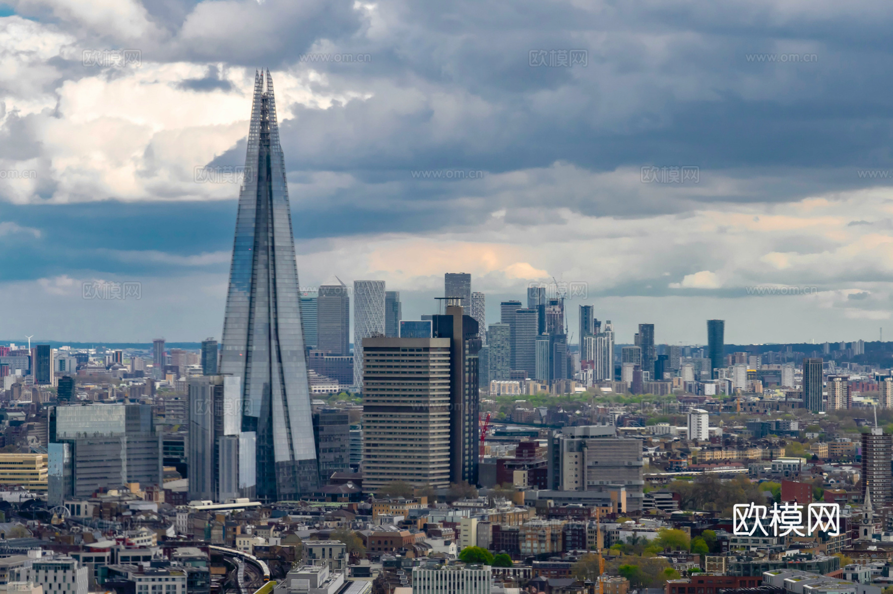 白天城市天空外景下载