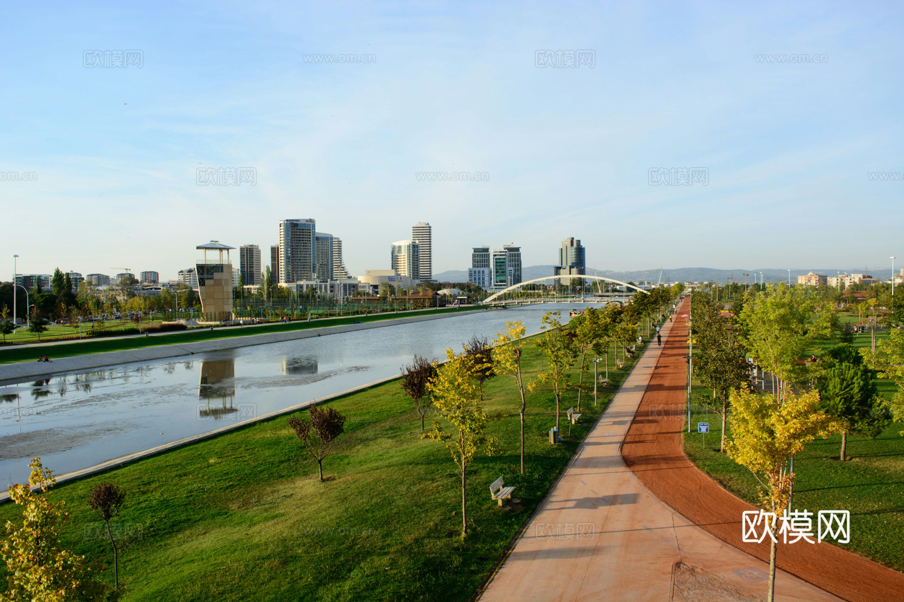 白天城市公园外景