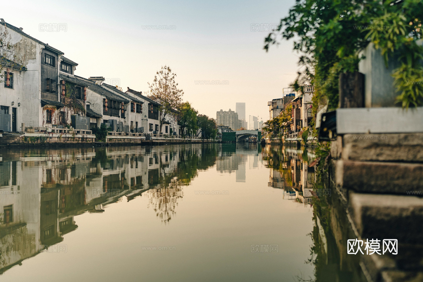 白天小区外景