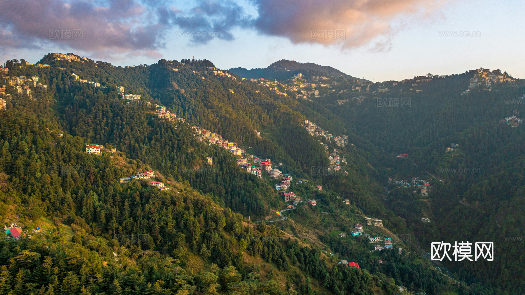 森林天空外景下载