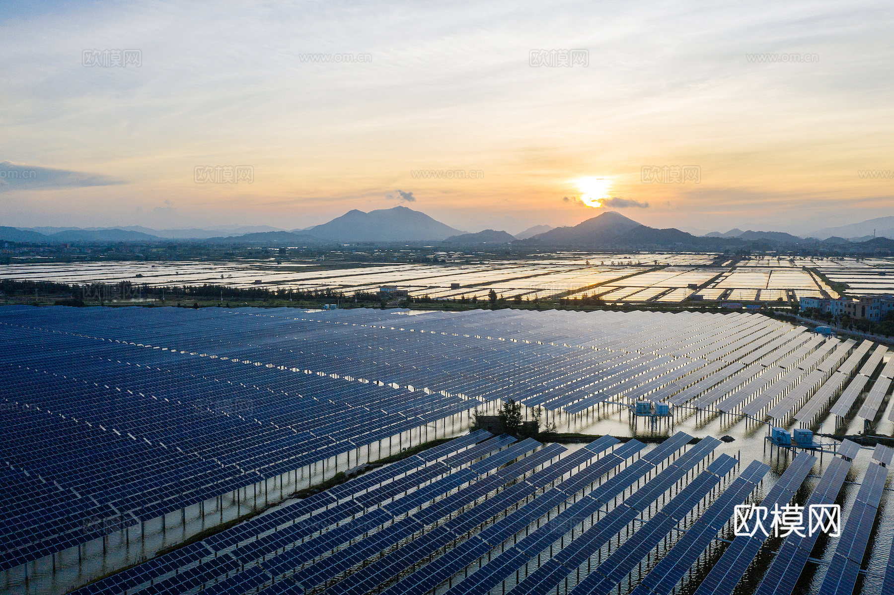 屋面太阳能光伏电板 光伏面板 发电设施 发电设备下载