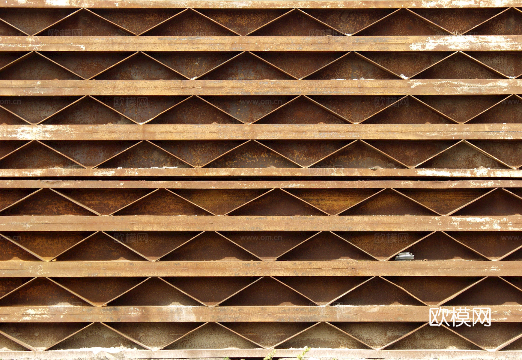 废弃金属锈蚀铁锈破旧金属生锈铁板划痕做旧金属 穿孔花纹金属板下载