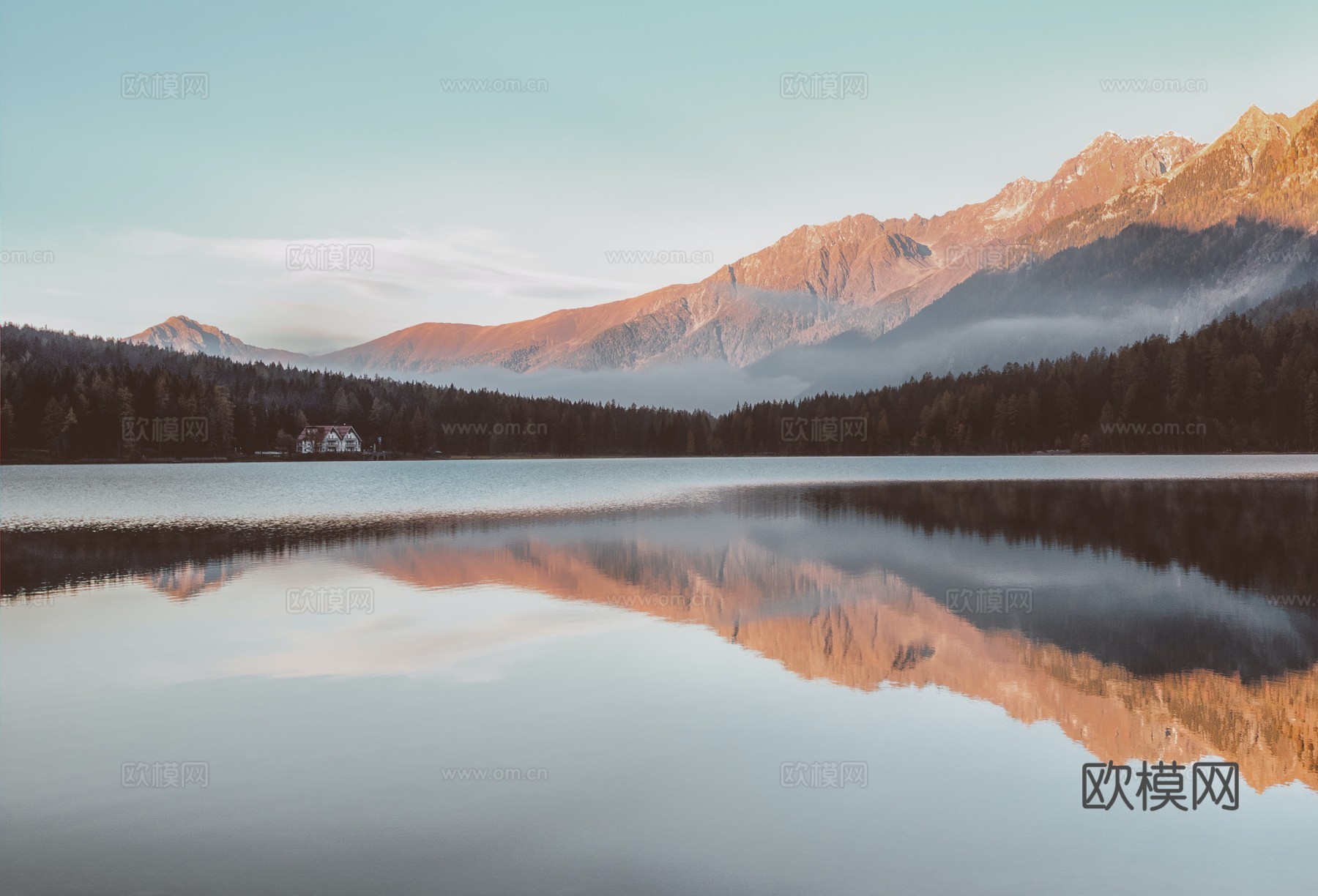 户外山峰湖泊外景