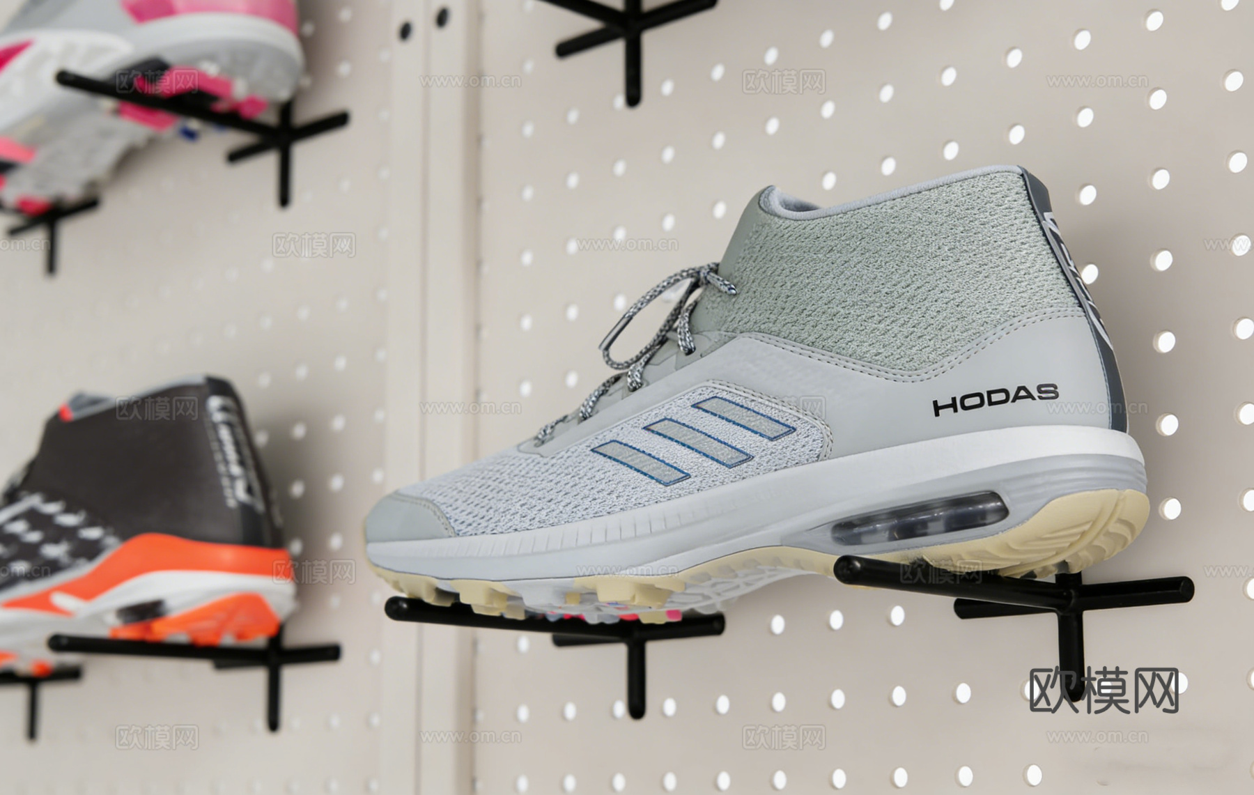运动品牌店球鞋展示墙 洞洞板挂钩 耐克阿迪鞋 运动鞋陈列墙su模型