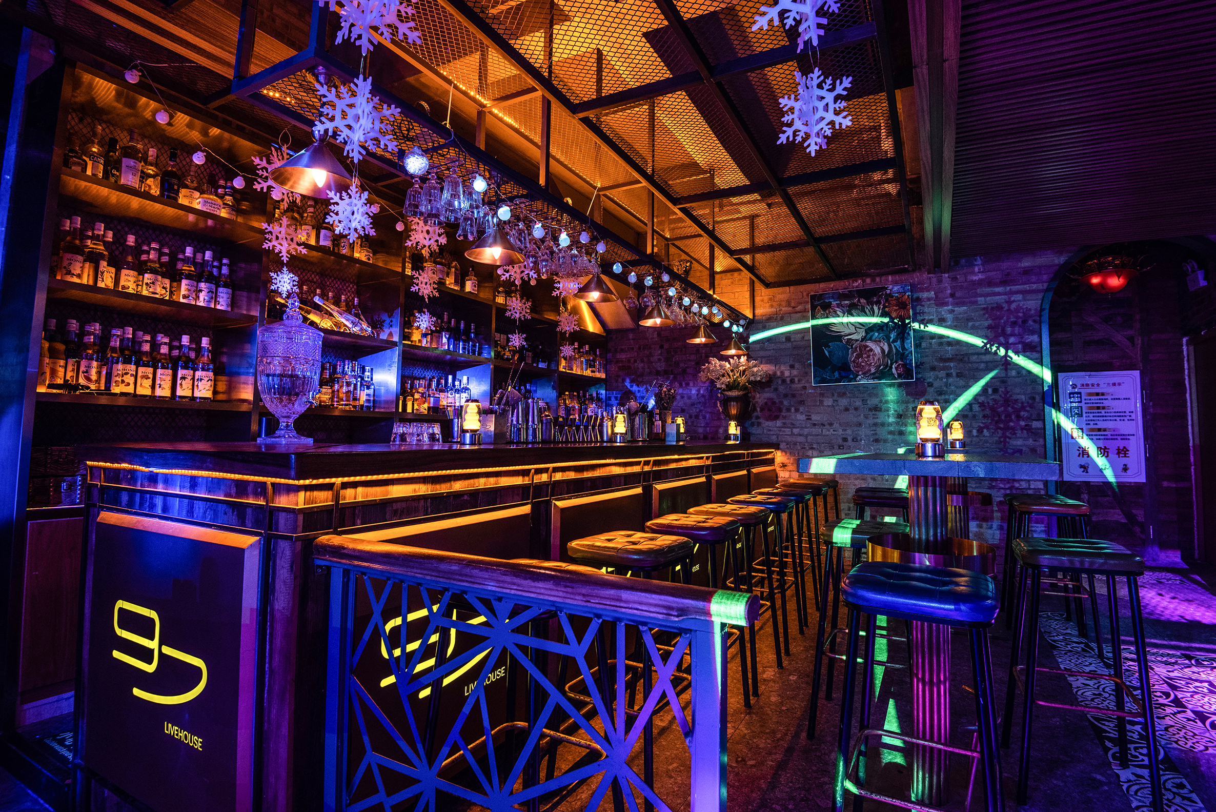 广西南宁97livehouse酒吧设计师晓峰67