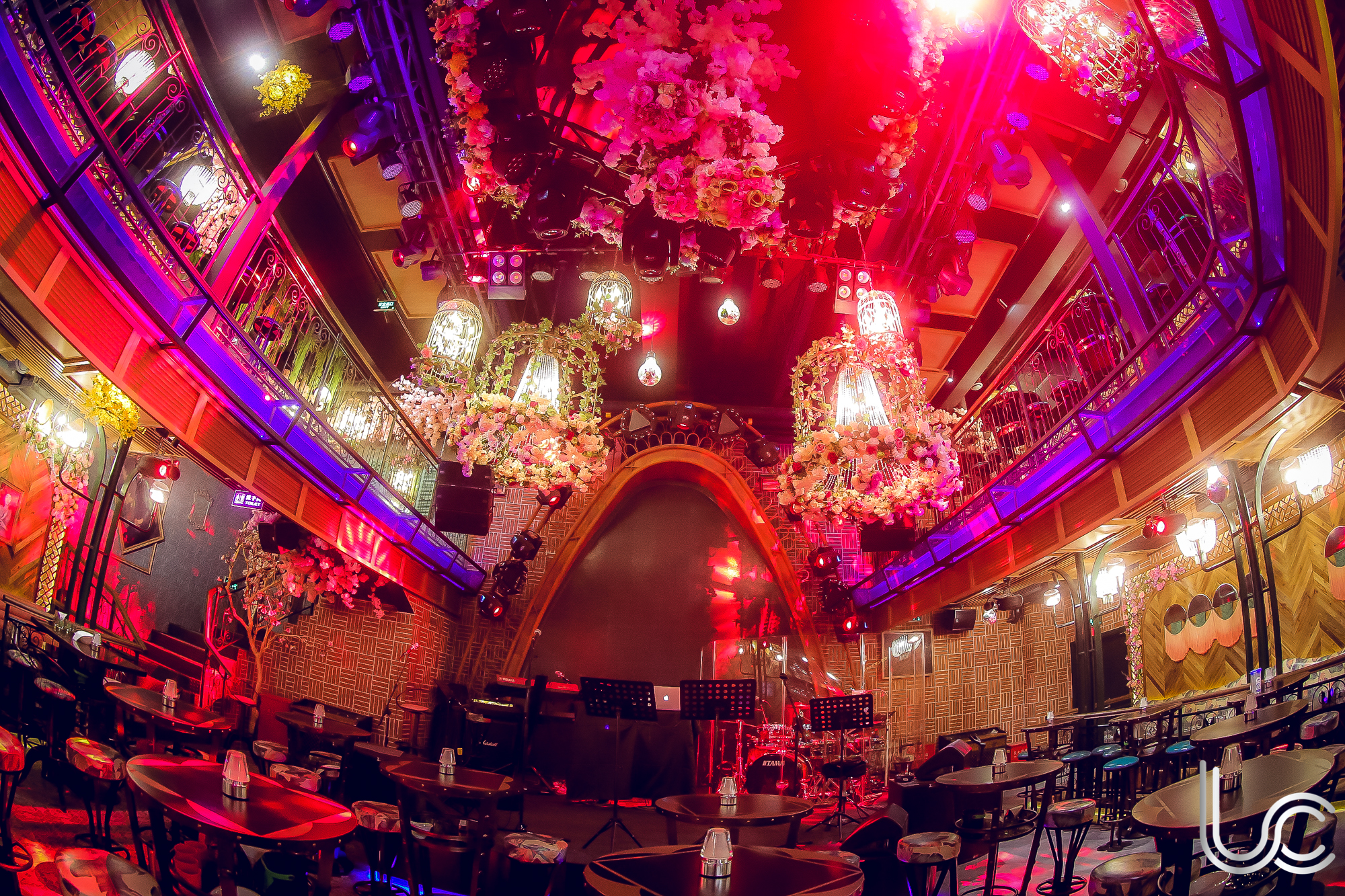 上海最大的酒吧图片