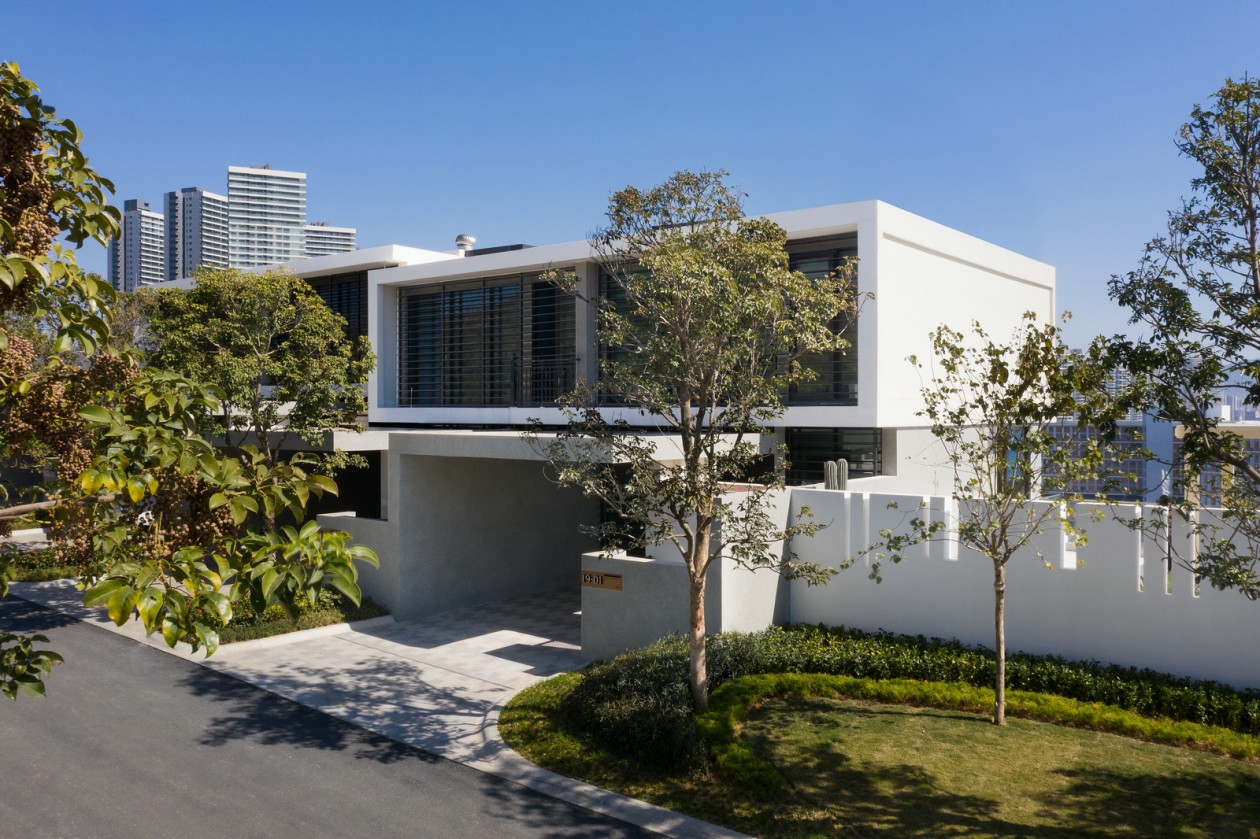 华润小径湾·悦海岩上作为一栋四层架构的别墅,空间之大,如何做好整体