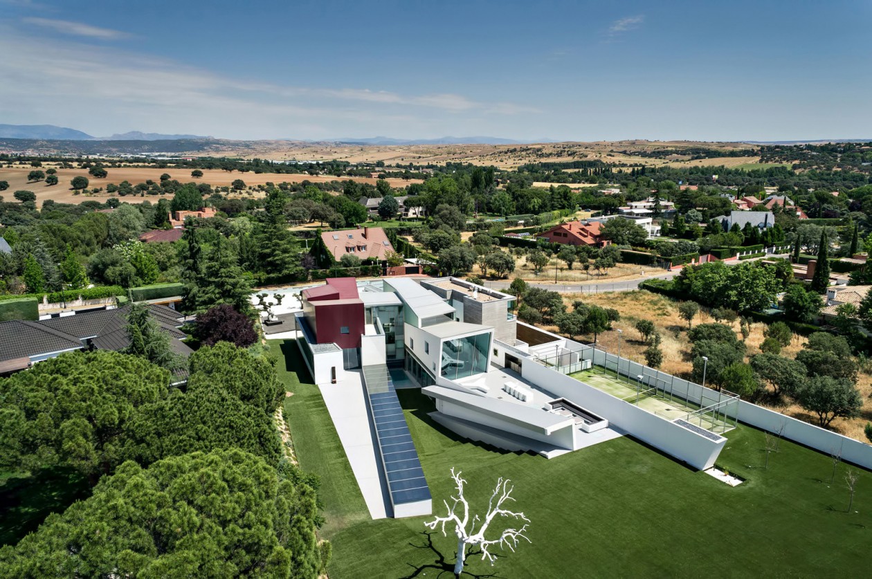 国外作品西班牙马德里现代豪华住宅设计案例